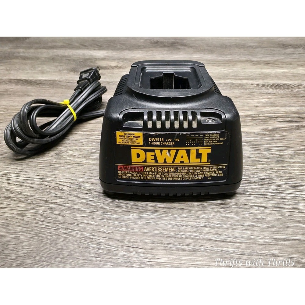 DEWALT Battery Charger - Model DW9116 - 7.2v-18v 1 Hour Charger - Tested Works!